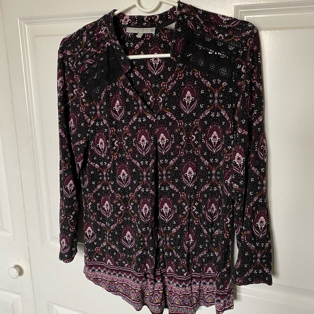 Daniel Rainn paisley top